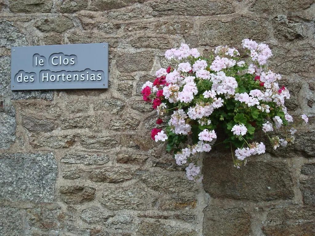 Le Clos Des Hortensias Acomodação com café da manhã Plémy Alojamento de Acomodação e Pequeno-almoço
